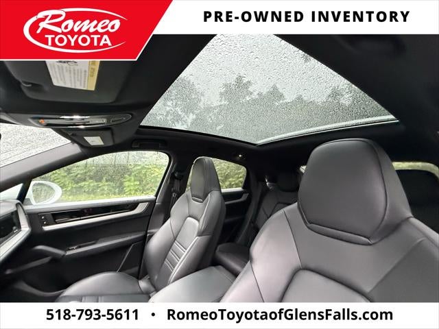 2024 Porsche Cayenne Base