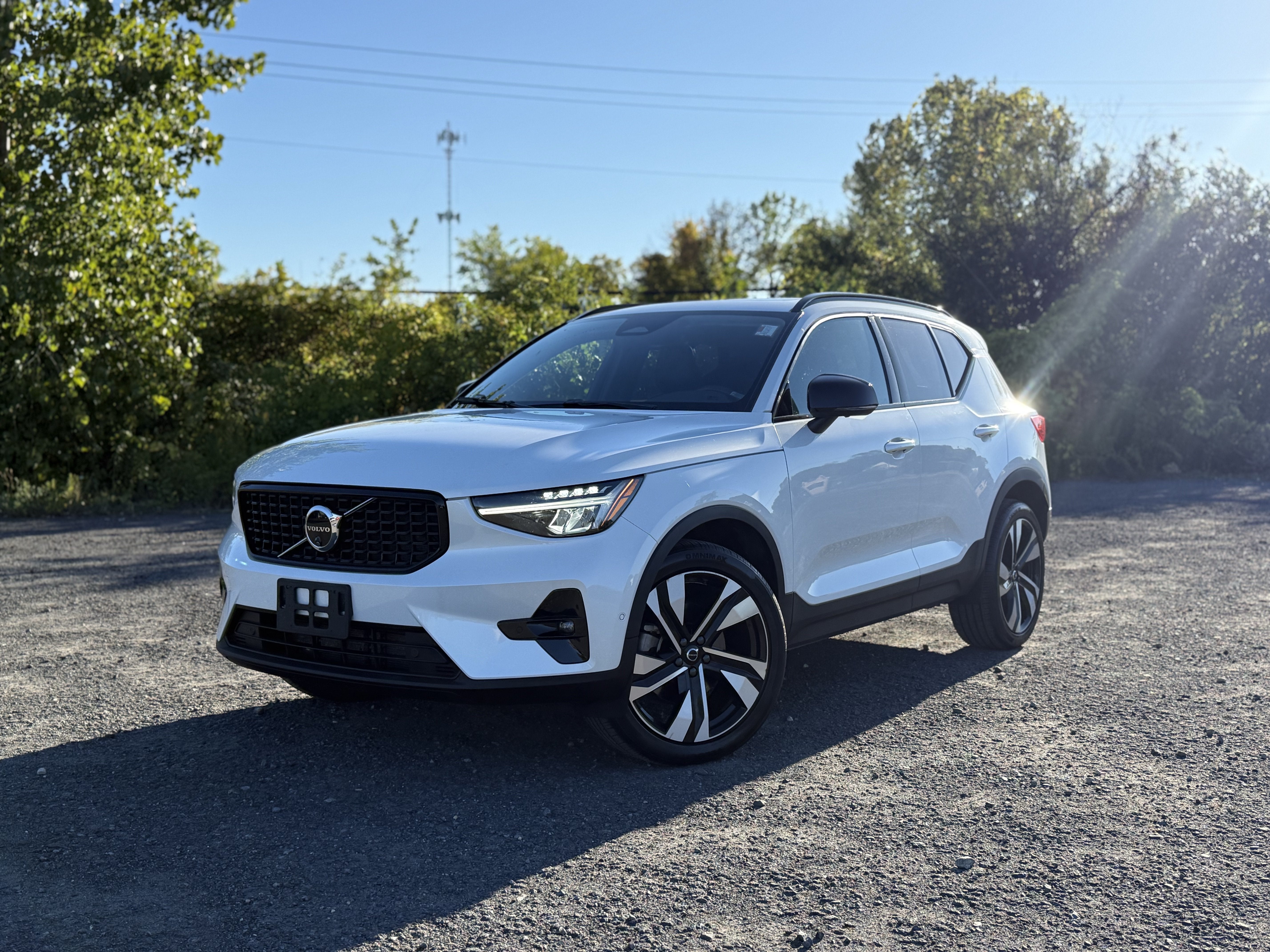 2024 Volvo XC40 Plus Dark Theme